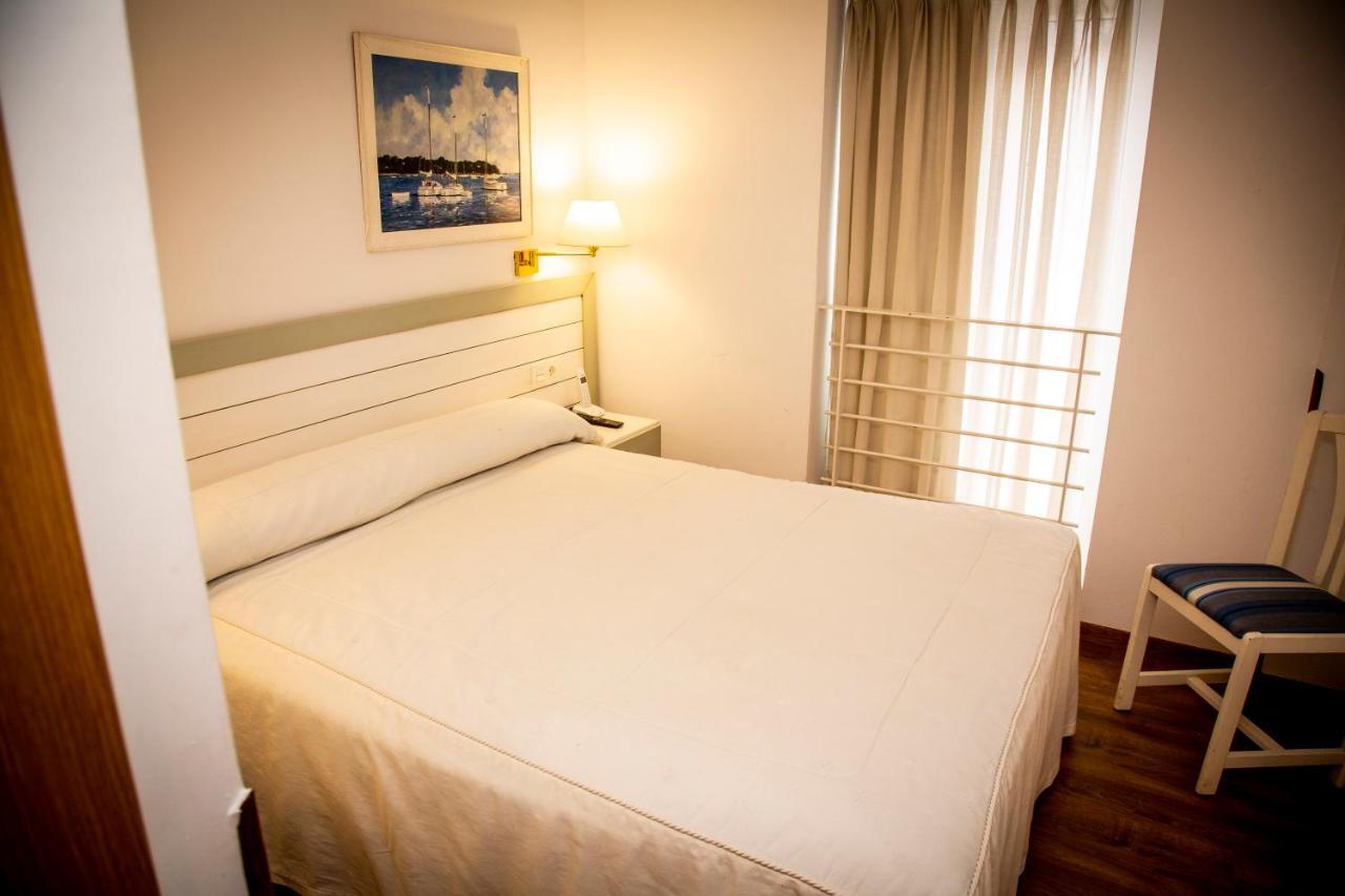 H Isabel - Suarez Inclan 38 Guest house 2*